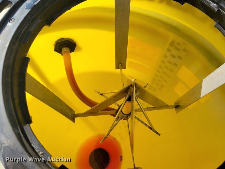 image for item KD9268 2006 Neville  sprayer trailer