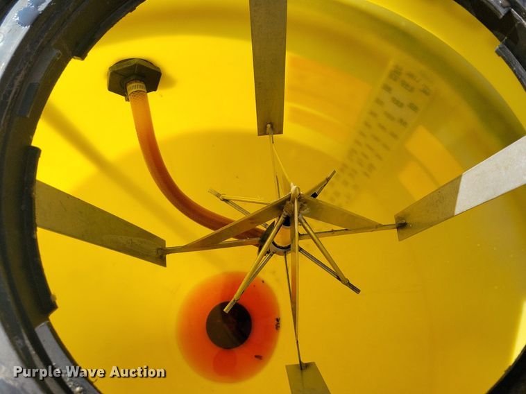 image for item KD9268 2006 Neville  sprayer trailer