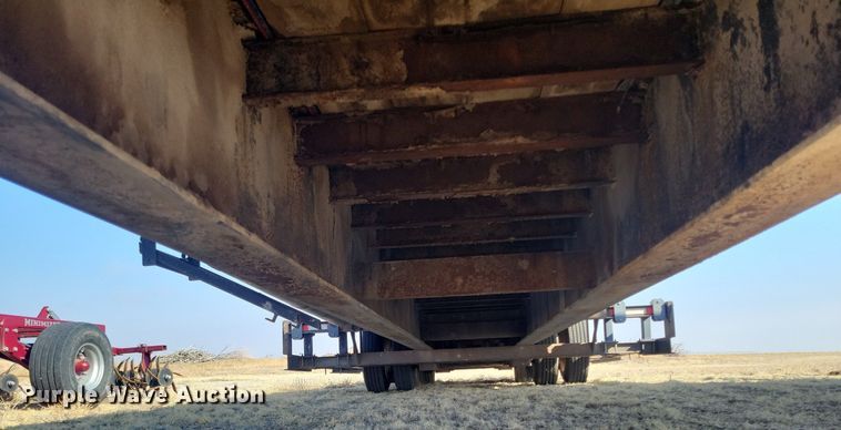 image for item KD9268 2006 Neville  sprayer trailer