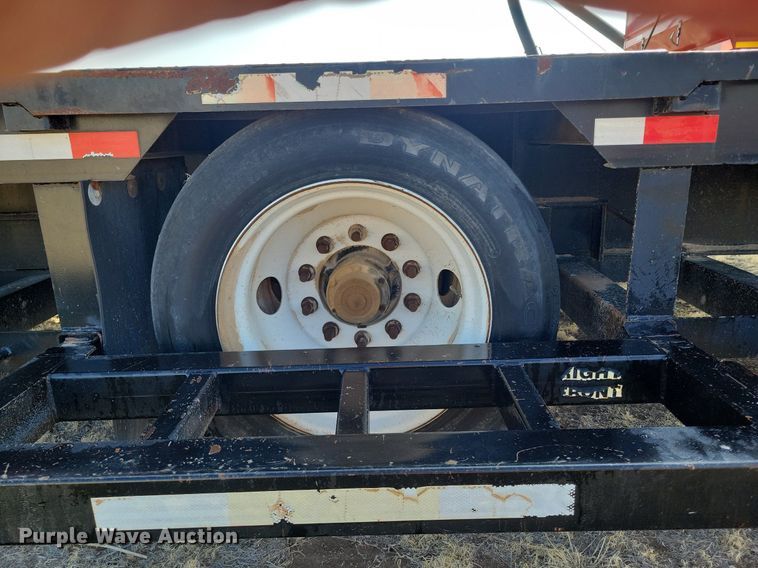 image for item KD9268 2006 Neville  sprayer trailer