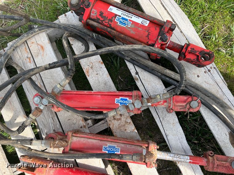 image for item KR9453 (6) hydraulic cylinders