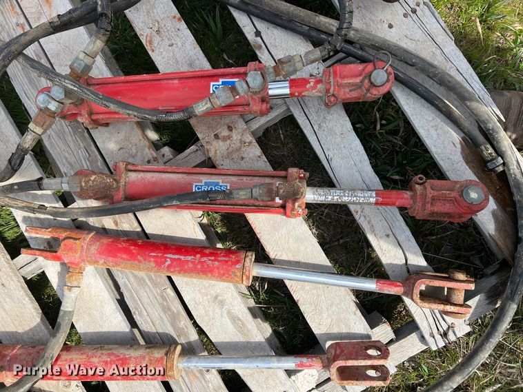 image for item KR9453 (6) hydraulic cylinders