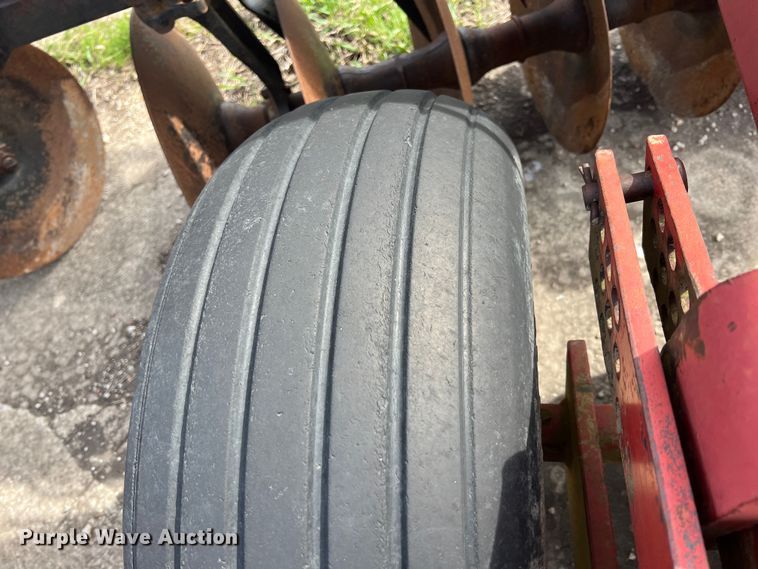 image for item KR9454 Case International 496  disk