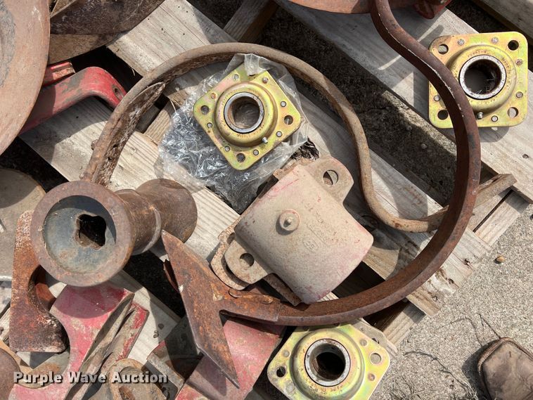 image for item KR9454 Case International 496  disk