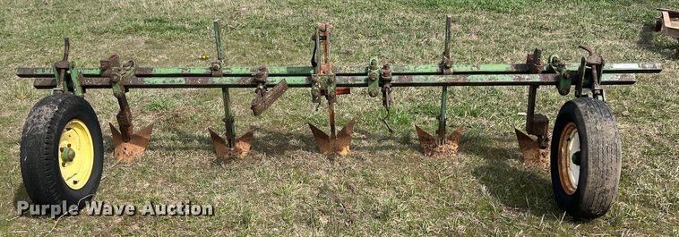 image for item KR9455 John Deere  plow