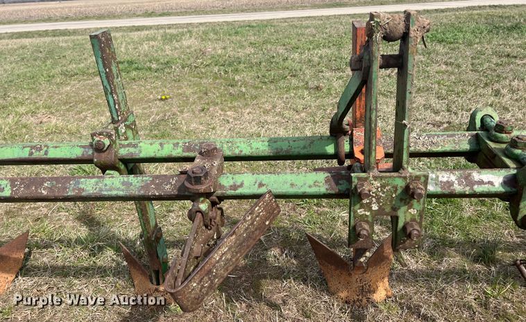 image for item KR9455 John Deere  plow