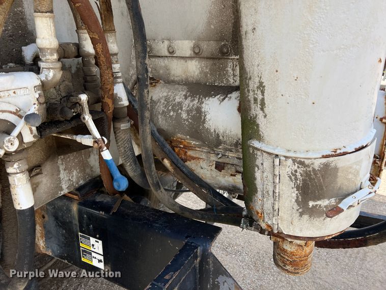 image for item KR9480 1988 International F2674  feed delivery truck