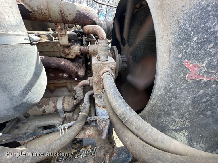 image for item KR9480 1988 International F2674  feed delivery truck