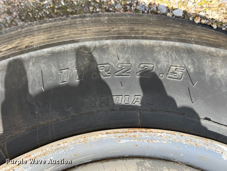 image for item KR9480 1988 International F2674  feed delivery truck