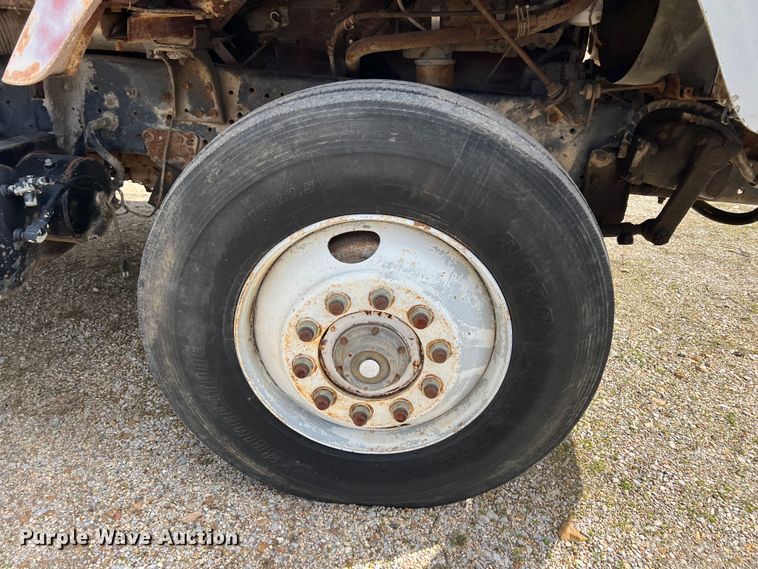 image for item KR9480 1988 International F2674  feed delivery truck