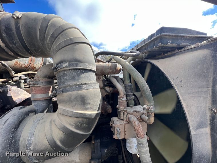 image for item KR9481 1988 Peterbilt 567  feed delivery truck