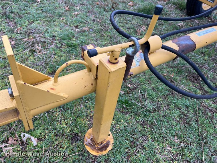 image for item KR9487 Vermeer WR20  hay rake