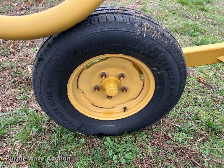 image for item KR9487 Vermeer WR20  hay rake