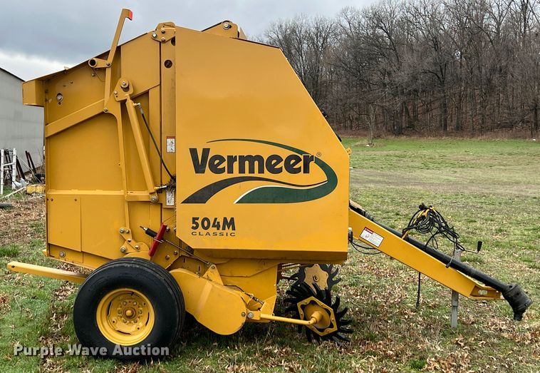 image for item KR9488 2010 Vermeer 504M Classic  round baler