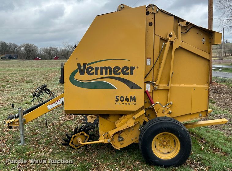 image for item KR9488 2010 Vermeer 504M Classic  round baler