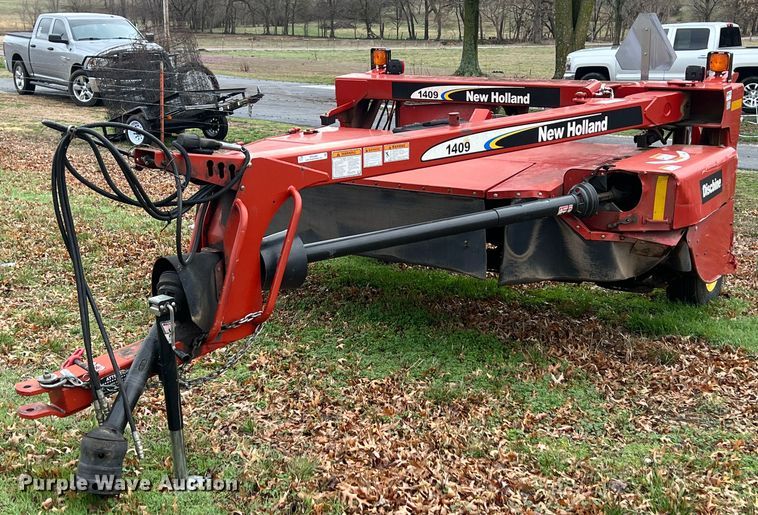 image for item KR9489 2008 New Holland 1409  swather / windrower