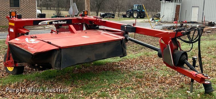 image for item KR9489 2008 New Holland 1409  swather / windrower