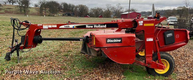 image for item KR9489 2008 New Holland 1409  swather / windrower