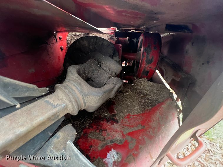 image for item KR9489 2008 New Holland 1409  swather / windrower