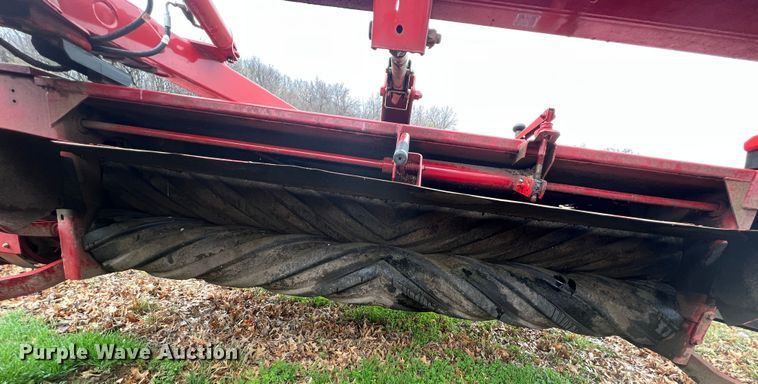 image for item KR9489 2008 New Holland 1409  swather / windrower