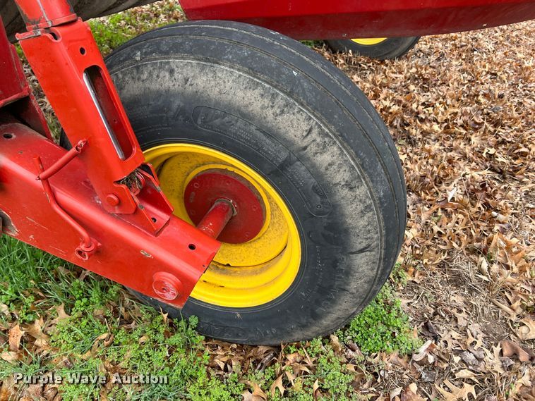 image for item KR9489 2008 New Holland 1409  swather / windrower