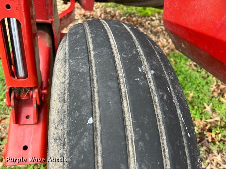 image for item KR9489 2008 New Holland 1409  swather / windrower