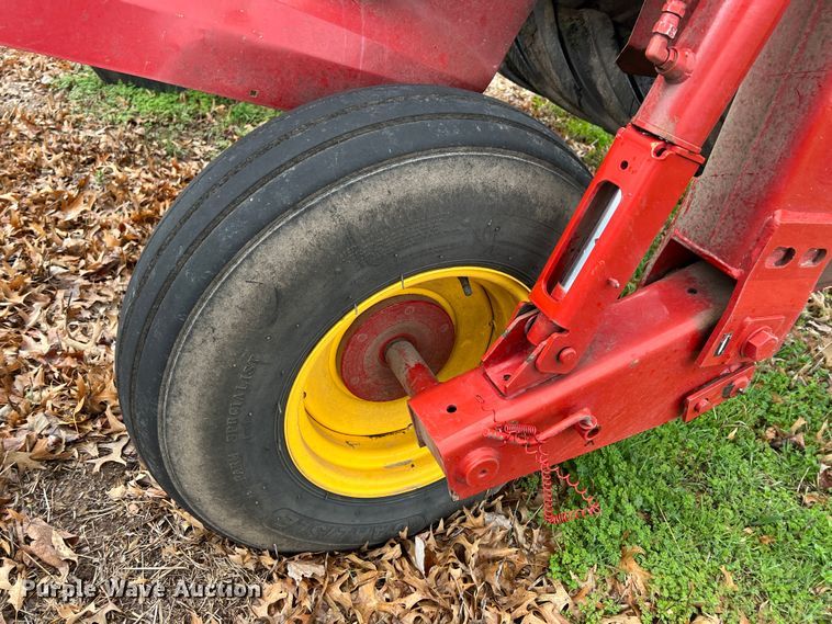 image for item KR9489 2008 New Holland 1409  swather / windrower