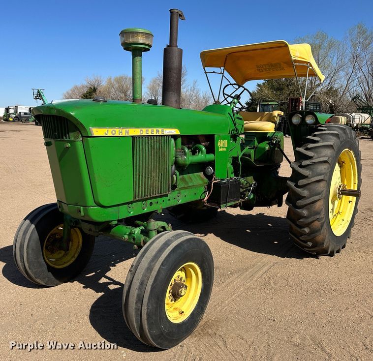 image for item KX9155 John Deere 4010  tractor