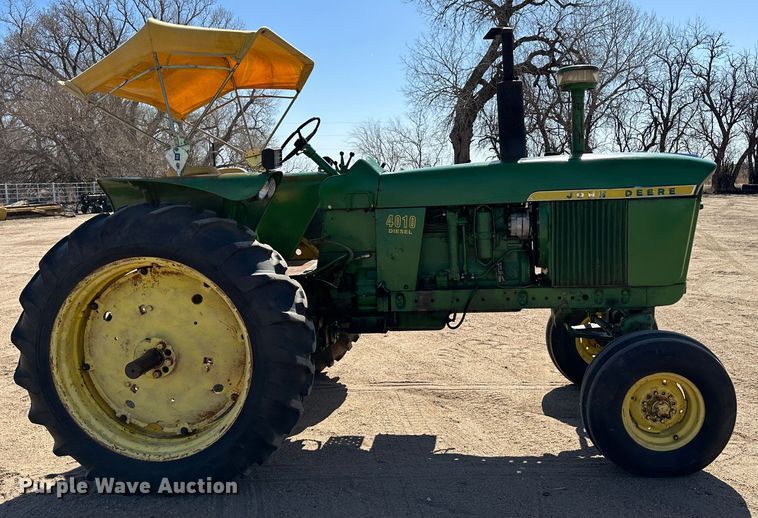 image for item KX9155 John Deere 4010  tractor