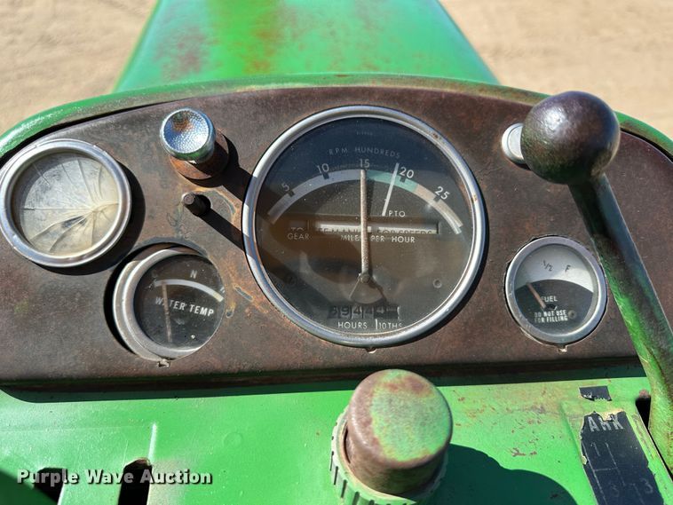 image for item KX9155 John Deere 4010  tractor