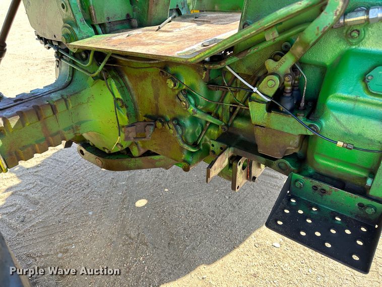 image for item KX9155 John Deere 4010  tractor