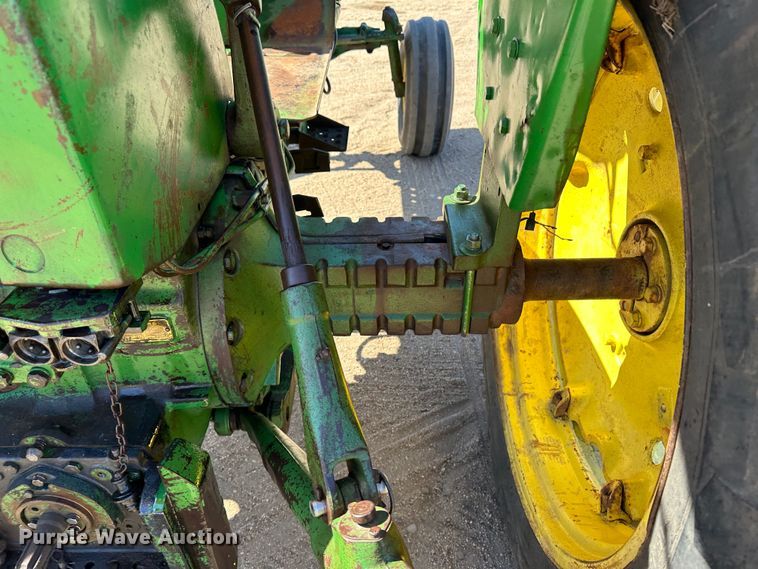 image for item KX9155 John Deere 4010  tractor