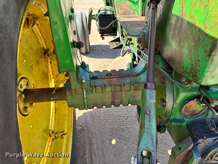 image for item KX9155 John Deere 4010  tractor