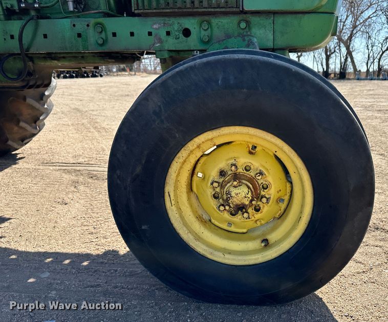 image for item KX9155 John Deere 4010  tractor