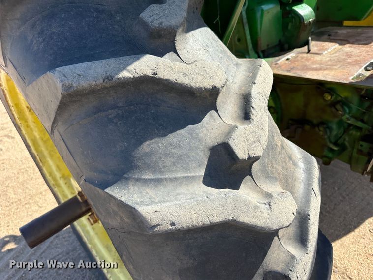 image for item KX9155 John Deere 4010  tractor