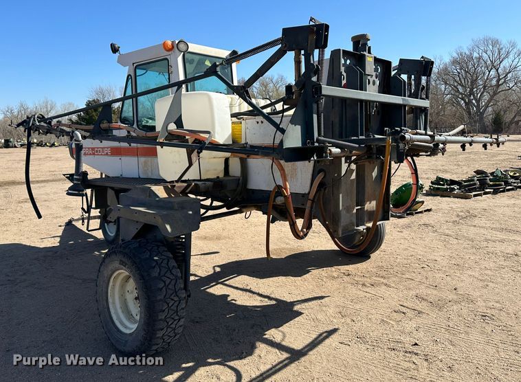 image for item KX9174 Melroe Spra-Coupe  sprayer
