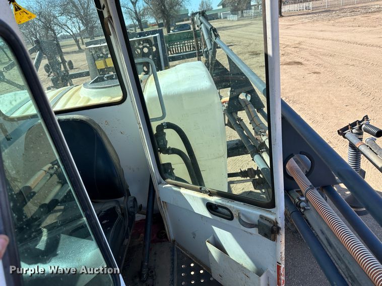 image for item KX9174 Melroe Spra-Coupe  sprayer