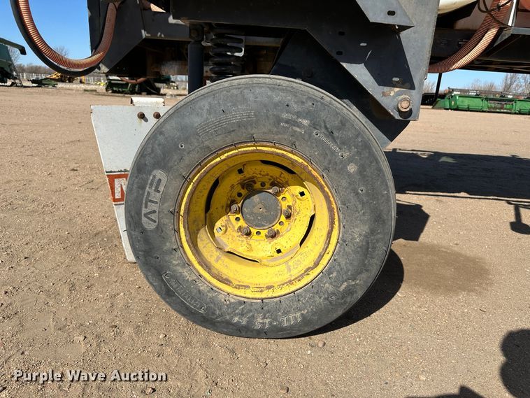 image for item KX9174 Melroe Spra-Coupe  sprayer