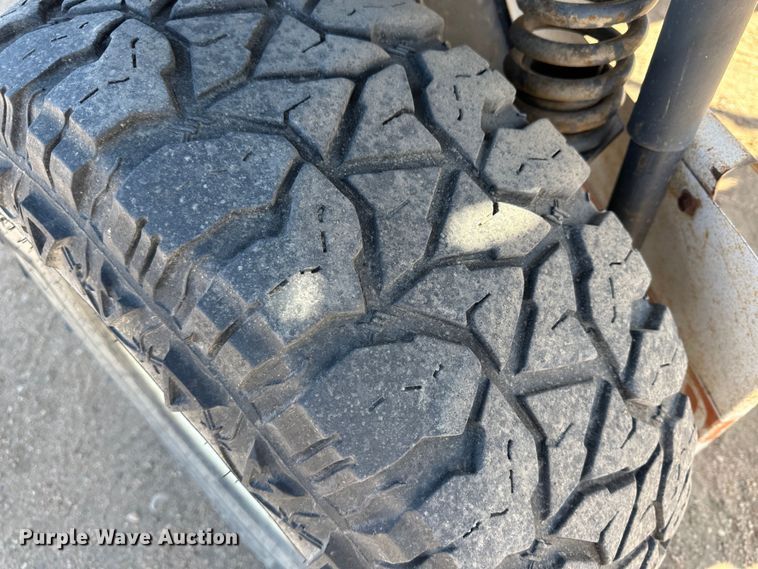 image for item KX9174 Melroe Spra-Coupe  sprayer