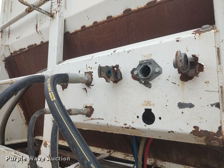 image for item LG9627 2012 Hitchcock  silage trailer