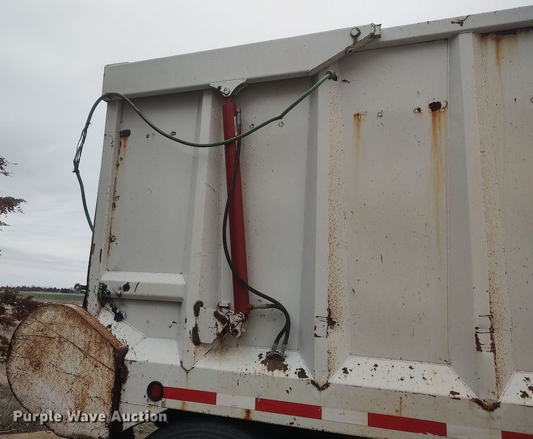 image for item LG9627 2012 Hitchcock  silage trailer