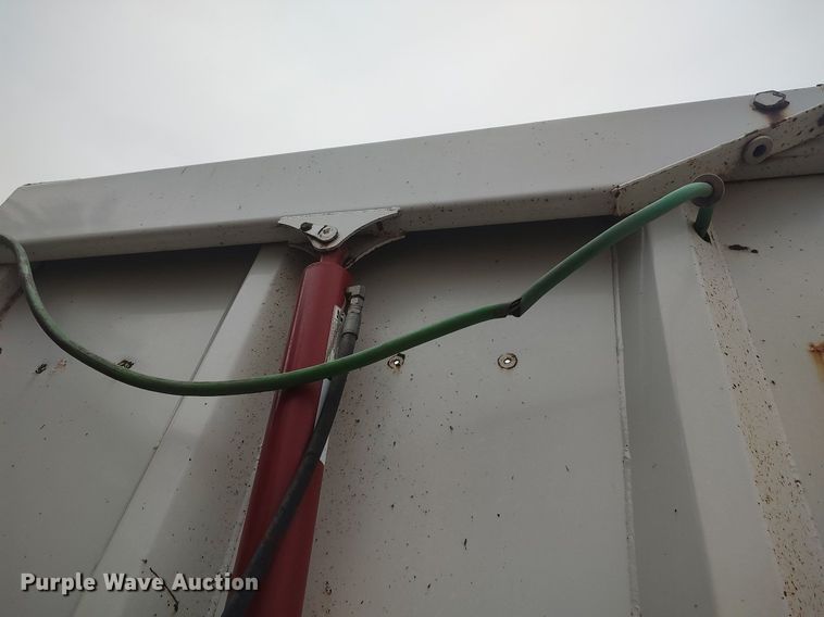 image for item LG9627 2012 Hitchcock  silage trailer