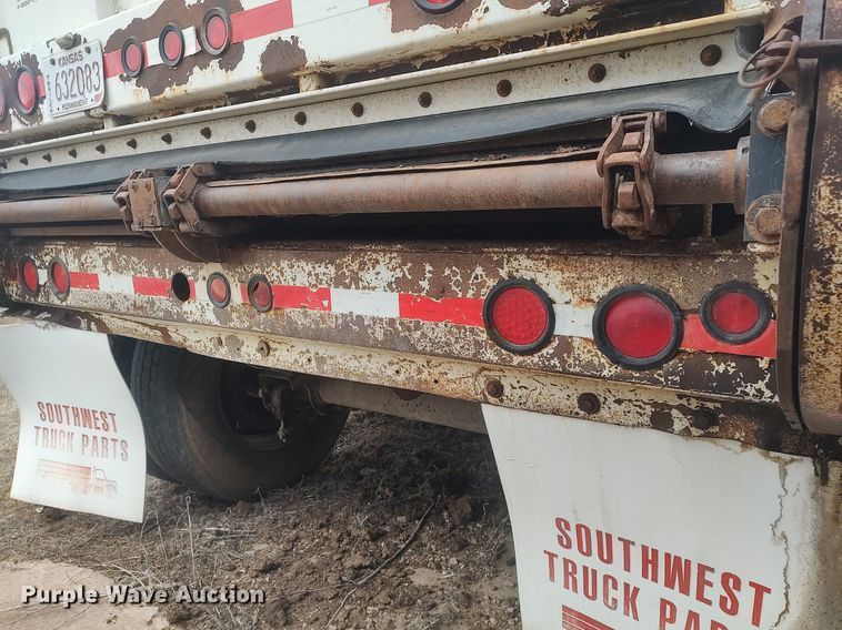 image for item LG9627 2012 Hitchcock  silage trailer