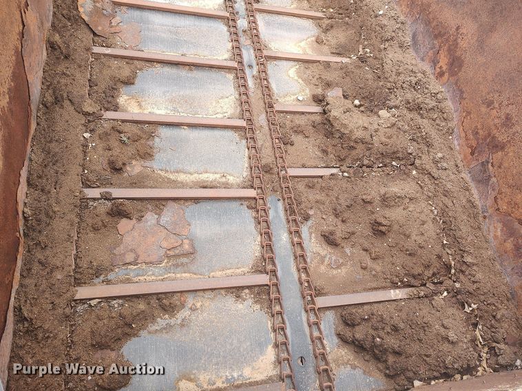 image for item LG9627 2012 Hitchcock  silage trailer