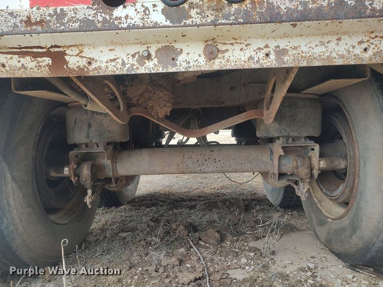 image for item LG9627 2012 Hitchcock  silage trailer
