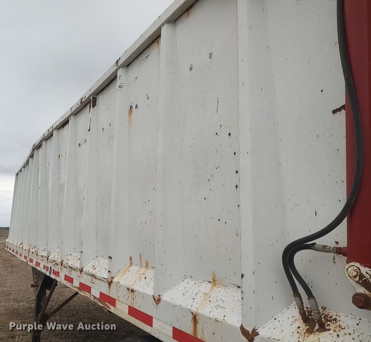 image for item LG9627 2012 Hitchcock  silage trailer