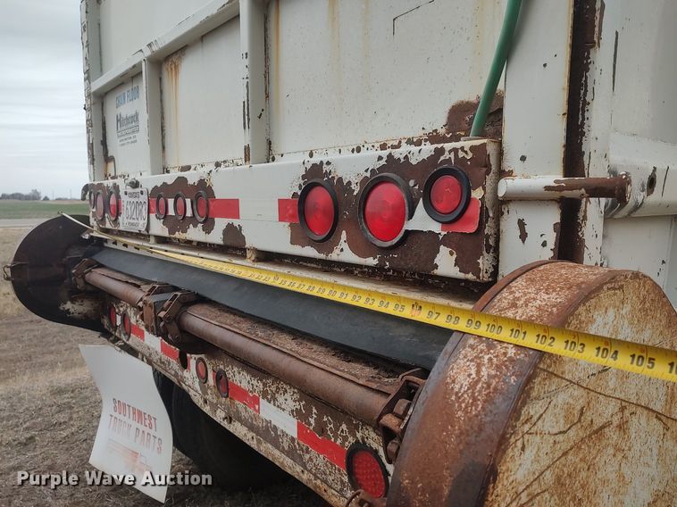 image for item LG9627 2012 Hitchcock  silage trailer