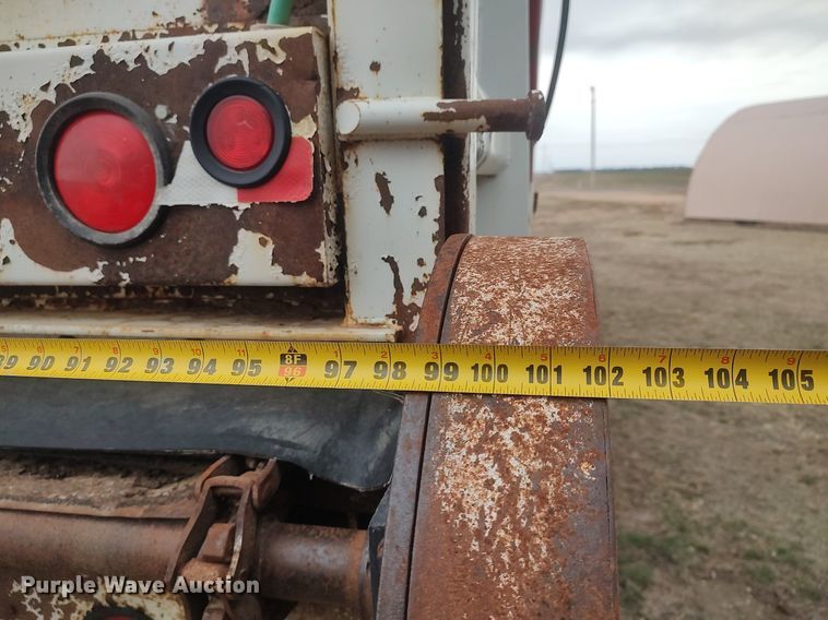 image for item LG9627 2012 Hitchcock  silage trailer