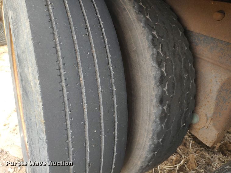 image for item LG9627 2012 Hitchcock  silage trailer
