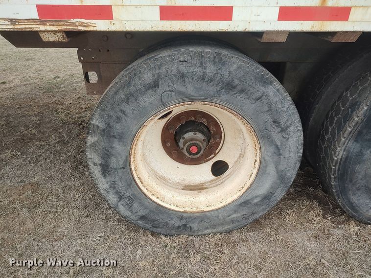 image for item LG9627 2012 Hitchcock  silage trailer